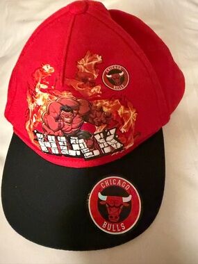 Chicago Bulls Red and Black Kids Cap with Graphic